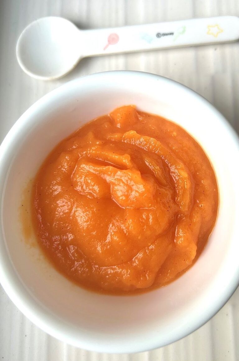 Simple Carrot Puree for Baby Weaning